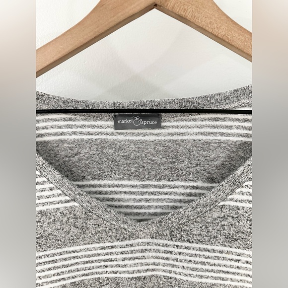 Market & Spruce Careen V Neck Gray Stripe Dolman Top Size Small - Picture 5 of 6